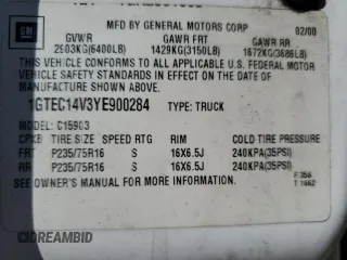 2000 GMC Sierra 1500 SL with VIN 1GTEC14V3YE900284, listed as a Copart auction lot 87844315 with 254,472 mi miles and Salvage Title. Bid and sale history available at DreamBid. Image 12.