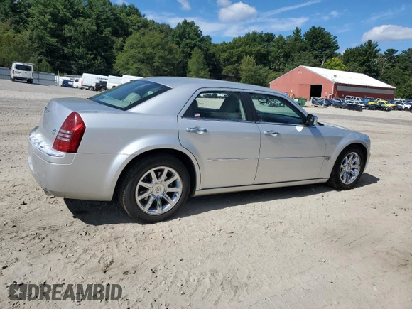 2005 Chrysler 300 with VIN 2C3JA63H25H635749, listed as a Copart auction lot 70317364 with 141,878 mi miles and Clean Title. Bid and sale history available at carsss.com. Image 3.