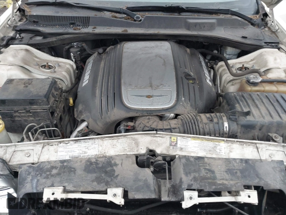 2008 Chrysler 300 C with VIN 2C3KK63H38H267569, listed as a IAAI auction lot 41301785 with 130,703 mi miles and . Bid and sale history available at carsss.com. Image 10.