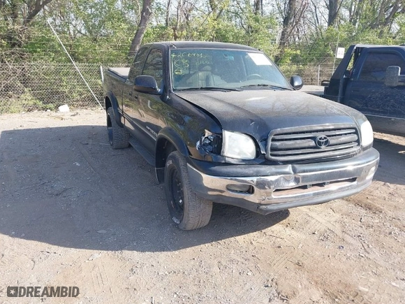 2001 Toyota Tundra Ltd with VIN 5TBBT48101S187526, listed as a IAAI auction lot 42069812 with 162,676 mi miles. Bid and sale history available at carsss.com. Image 1.