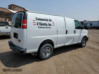 2008 GMC Savana Cargo Van with VIN 1GTGG25C881138951, listed as a Copart auction lot 64157054 with 92,218 mi miles and Salvage Title. Bid and sale history available at carsss.com. Image 3.