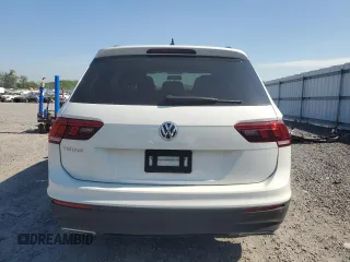 2021 Volkswagen Tiguan S with VIN 3VV1B7AX5MM031994, listed as a Copart auction lot 55471875 with 105,268 mi miles and Clean Title. Bid and sale history available at DreamBid. Image 6.