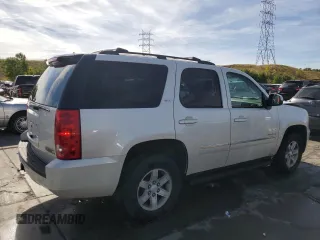 2011 GMC Yukon SLT with VIN 1GKS2CE0XBR191328, listed as a Copart auction lot 72386084 with 241,725 mi miles and Salvage Title. Bid and sale history available at carsss.com. Image 3.