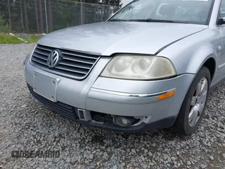 2003 Volkswagen Passat GLX z VIN WVWYH63B73E070842, wystawiony jako IAAI lot #42272467 z przebiegiem 147 851 mil mil oraz . Historia ofert i sprzedaży dostępna na DreamBid. Obrazek 6.