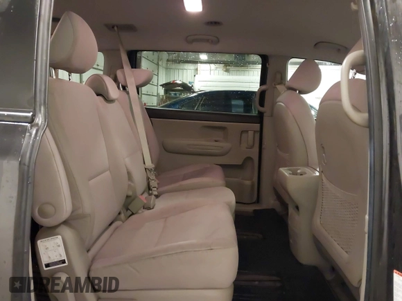 2020 Kia Sedona LX with VIN KNDMB5C17L6581477, listed as a IAAI auction lot 41705127 with 40,979 mi miles. Bid and sale history available at carsss.com. Image 8.