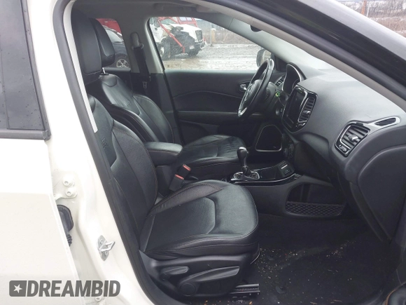 2021 Jeep Compass Limited with VIN 3C4NJCCB9MT597434, listed as a IAAI auction lot 41580549 with 51,549 mi miles. Bid and sale history available at carsss.com. Image 5.