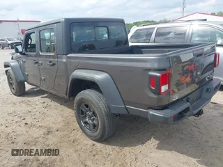 2023 Jeep Gladiator Sport S с VIN 1C6HJTAG5PL567995, выставлен на аукционе IAAI как лот 42009494 с пробегом 25 455 миль миль и . История ставок и продаж доступна на DreamBid. Изображение 3.