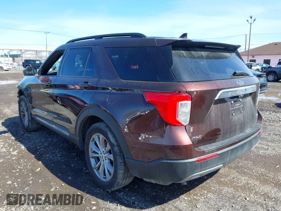 2020 Ford Explorer XLT with VIN 1FMSK8DHXLGA66970, listed as a IAAI auction lot 41941824 with 81,187 mi miles. Bid and sale history available at carsss.com. Image 3.