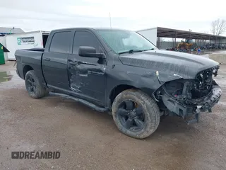 2015 Ram 1500 Express z VIN 1C6RR6KT6FS651029, wystawiony jako IAAI lot #41752336 z przebiegiem 108 183 mil mil oraz . Historia ofert i sprzedaży dostępna na DreamBid. Obrazek 1.