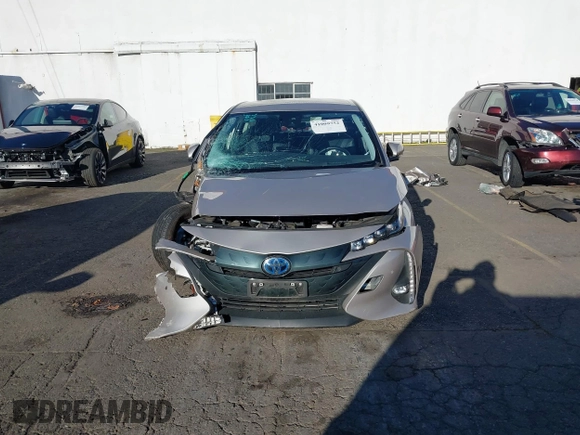 2020 Toyota Prius LE z VIN JTDKARFP6L3145576, wystawiony jako IAAI lot #41009752 z przebiegiem 35 375 mil mil oraz . Historia ofert i sprzedaży dostępna na DreamBid. Obrazek 13.