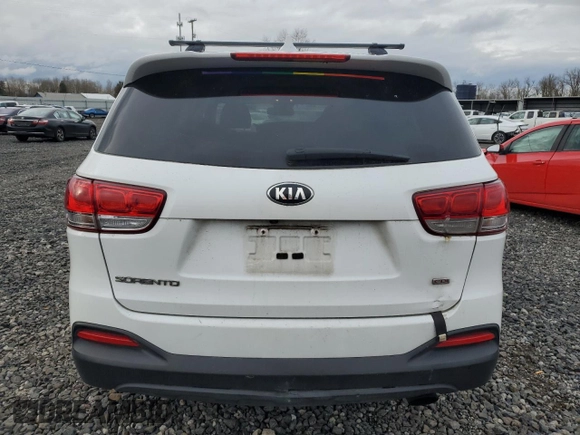 2018 Kia Sorento LX with VIN 5XYPGDA36JG415684, listed as a Copart auction lot 43862865 with 119,362 mi miles and Salvage Title. Bid and sale history available at carsss.com. Image 6.