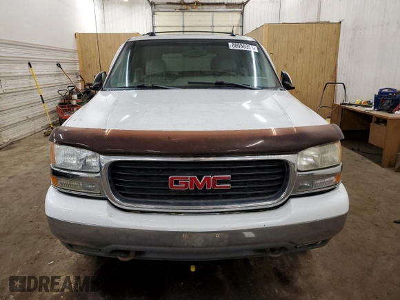 2004 GMC Yukon SLE with VIN 1GKEK13ZX4J318275, listed as a Copart auction lot 88080355 with 0 mi miles and Clean Title. Bid and sale history available at carsss.com. Image 5.