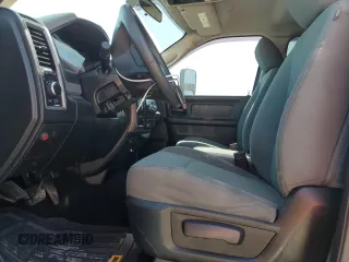 2018 Ram 2500 Tradesman with VIN 3C6UR5HL0JG379895, listed as a Copart auction lot 54897775 with 210,851 mi miles and Clean Title. Bid and sale history available at carsss.com. Image 7.