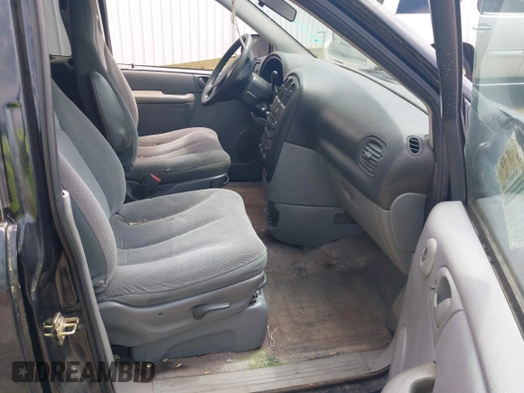 2005 Dodge Caravan SE z VIN 1D4GP24R35B316604, wystawiony jako IAAI lot #42329127 z przebiegiem 270 819 mil mil oraz . Historia ofert i sprzedaży dostępna na DreamBid. Obrazek 5.