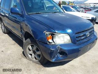 2005 Toyota Highlander with VIN JTEDP21A450078929, listed as a IAAI auction lot 41749008 with 178,547 mi miles. Bid and sale history available at carsss.com. Image 6.