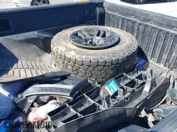 2008 Toyota Tacoma with VIN 5TEUU42NX8Z505724, listed as a IAAI auction lot 41635356 with 179,140 mi miles and . Bid and sale history available at DreamBid. Image 12.