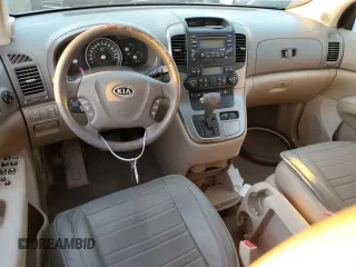 2008 Kia Sedona LX with VIN KNDMB233586199388, listed as a Copart auction lot 73033294 with 185,163 mi miles and Clean Title. Bid and sale history available at carsss.com. Image 8.