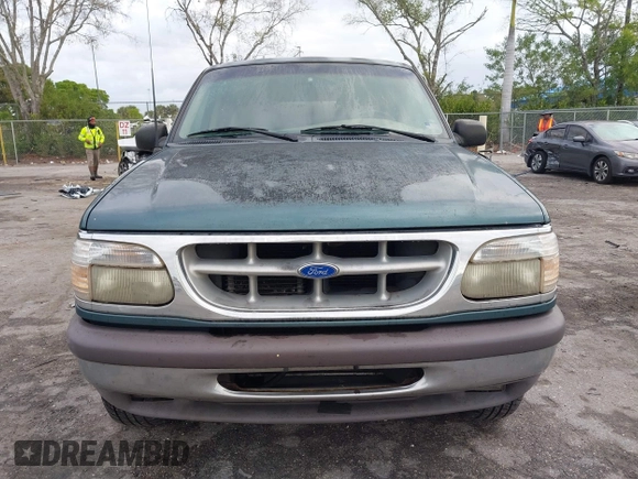 1997 Ford Explorer XLT with VIN 1FMDU32P3VZB34002, listed as a IAAI auction lot 41620592 with 227,461 mi miles and . Bid and sale history available at DreamBid. Image 13.
