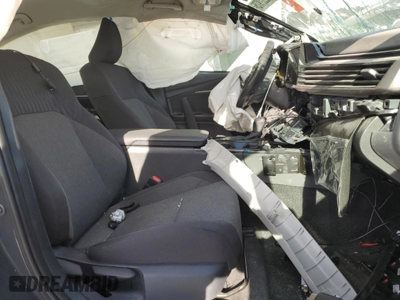 2025 Toyota Camry LE z VIN 4T1DAACK5SU523538, wystawiony jako Copart lot #55269975 z przebiegiem Nie podano mil oraz Nie do naprawy • Non repairable. Historia ofert i sprzedaży dostępna na DreamBid. Obrazek 7.