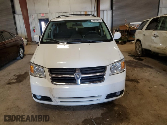 2010 Dodge Grand Caravan Crew with VIN 2D4RN6DX5AR499360, listed as a Copart auction lot 49604025 with 100,222 mi miles and Non Repairable. Bid and sale history available at DreamBid. Image 5.