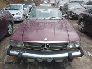 1988 Mercedes-Benz 560 SL with VIN WDBBA48D0JA077921, listed as a IAAI auction lot 41450795 with 155,749 mi miles and . Bid and sale history available at DreamBid. Image 12.