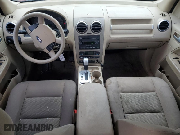 2005 Ford Freestyle SE with VIN 1FMZK01125GA11178, listed as a Copart auction lot 85098844 with 118,371 mi miles and Clean Title. Bid and sale history available at carsss.com. Image 8.