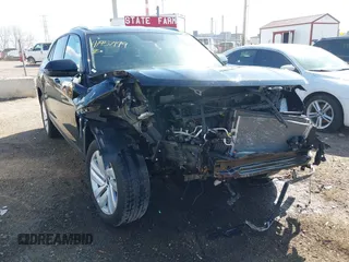 2023 Volkswagen Atlas SE z VIN 1V2HE2CA4PC209916, wystawiony jako IAAI lot #41957199 z przebiegiem 24 799 mil mil oraz . Historia ofert i sprzedaży dostępna na DreamBid. Obrazek 6.