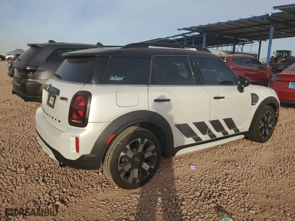 2023 MINI Countryman Cooper S with VIN WMZ53BR07P3R00916, listed as a Copart auction lot 84349324 with 27,832 mi miles and Salvage Title. Bid and sale history available at carsss.com. Image 3.