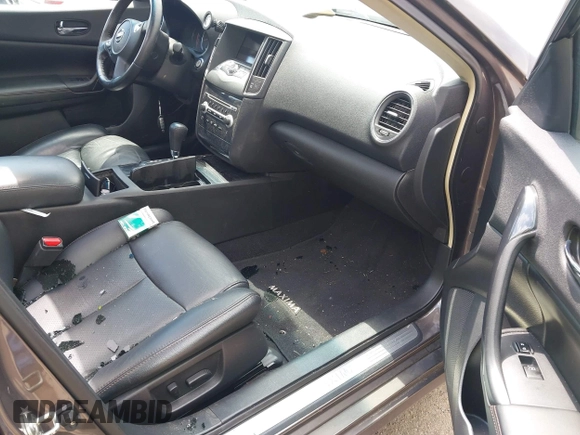 2013 Nissan Maxima S z VIN 1N4AA5AP3DC809223, wystawiony jako IAAI lot #42329297 z przebiegiem 141 008 mil mil oraz . Historia ofert i sprzedaży dostępna na DreamBid. Obrazek 5.