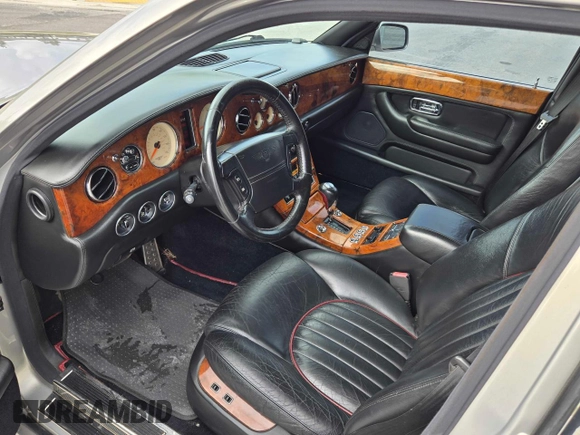 2001 Bentley Arnage with VIN SCBLC31E91CX06337, listed as a Copart auction lot 51250285 with 51,938 mi miles and Clean Title. Bid and sale history available at DreamBid. Image 9.