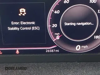 2023 Volkswagen Arteon SEL R-Line z VIN WVWAR7ANXPE010870, wystawiony jako IAAI lot #42246798 z przebiegiem 26 587 mil mil oraz . Historia ofert i sprzedaży dostępna na DreamBid. Obrazek 15.
