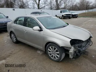 2006 Volkswagen Jetta с VIN 3VWAJ71K56M642923, выставлен на аукционе Copart как лот 44745304 с пробегом Не указан миль и Списание • Salvage title. История ставок и продаж доступна на DreamBid. Изображение 4.