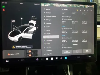 2019 Tesla Model 3 Mid Range z VIN 5YJ3E1EA3KF427229, wystawiony jako Copart lot #60881305 z przebiegiem 78 975 mil mil oraz Czysty tytuł • Clean title. Historia ofert i sprzedaży dostępna na DreamBid. Obrazek 9.