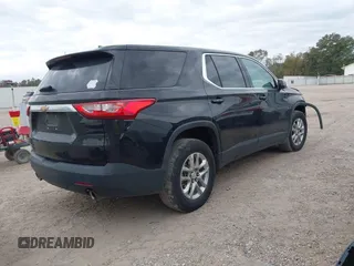 2021 Chevrolet Traverse LS z VIN 1GNERFKW1MJ103824, wystawiony jako IAAI lot #40975072 z przebiegiem 110 013 mil mil oraz . Historia ofert i sprzedaży dostępna na DreamBid. Obrazek 4.