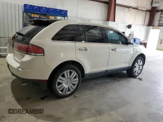 2008 Lincoln MKX z VIN 2LMDU88C68BJ18924, wystawiony jako Copart lot #55181105 z przebiegiem 118 699 mil mil oraz Czysty tytuł • Clean title. Historia ofert i sprzedaży dostępna na DreamBid. Obrazek 3.