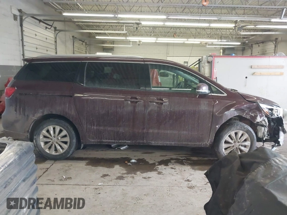2017 Kia Sedona EX with VIN KNDMC5C1XH6292548, listed as a IAAI auction lot 41326653 with 121,491 mi miles. Bid and sale history available at carsss.com. Image 14.