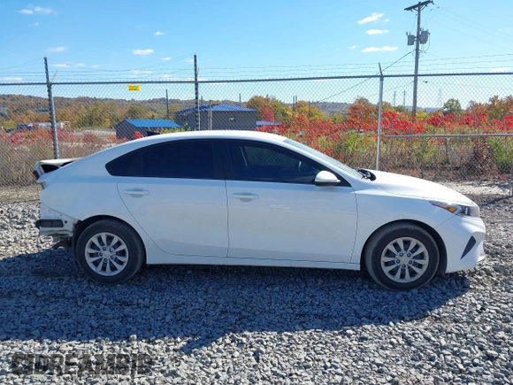 2023 Kia Forte LXS with VIN 3KPF24AD3PE643392, listed as a IAAI auction lot 40685879 with 62,445 mi miles. Bid and sale history available at carsss.com. Image 14.