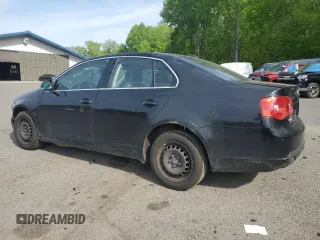 2005 Volkswagen Jetta 2.5L with VIN 3VWDG71K25M647183, listed as a Copart auction lot 62743695 with 215,241 mi miles and Salvage title. Bid and sale history available at DreamBid. Image 2.