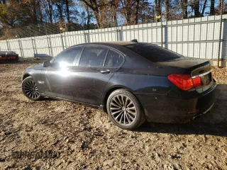 2009 BMW 7 Series 750i with VIN WBAKA83559CY33152, listed as a Copart auction lot 83770114 with 126,610 mi miles and Salvage title. Bid and sale history available at DreamBid. Image 2.