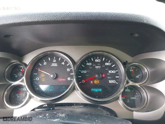 2010 Chevrolet Silverado 1500 LT with VIN 3GCRKSE38AG195486, listed as a IAAI auction lot 41589217 with 188,736 mi miles. Bid and sale history available at carsss.com. Image 7.