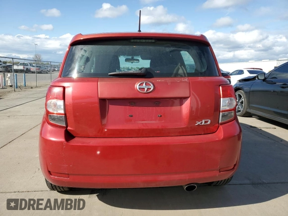 2011 Scion xD z VIN JTKKU4B43B1011231, wystawiony jako Copart lot #51252085 z przebiegiem 77 783 mil mil oraz Szkody całkowita. Historia ofert i sprzedaży dostępna na DreamBid. Obrazek 6.