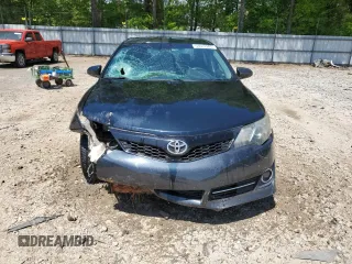 2014 Toyota Camry L with VIN 4T1BF1FK2EU831694, listed as a Copart auction lot 53942985 with 174,395 mi miles and Salvage Title. Bid and sale history available at carsss.com. Image 5.