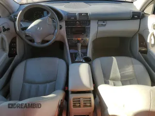 2005 Mercedes-Benz C 240 with VIN WDBRF61J55F577772, listed as a Copart auction lot 87605215 with 148,307 mi miles and Salvage Title. Bid and sale history available at DreamBid. Image 8.