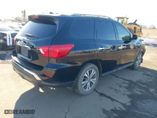 2019 Nissan Pathfinder SV with VIN 5N1DR2MN6KC611608, listed as a IAAI auction lot 41325452 with 80,811 mi miles. Bid and sale history available at carsss.com. Image 4.