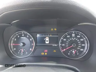 2024 Kia Forte LXS z VIN 3KPF24AD5RE759745, wystawiony jako IAAI lot #42101425 z przebiegiem 13 165 mil mil oraz . Historia ofert i sprzedaży dostępna na DreamBid. Obrazek 7.