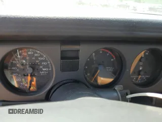 1991 Pontiac Firebird z VIN 1G2FS23T9ML201636, wystawiony jako Copart lot #53856725 z przebiegiem 1 278 739 mil mil oraz Czysty tytuł • Clean title. Historia ofert i sprzedaży dostępna na DreamBid. Obrazek 9.