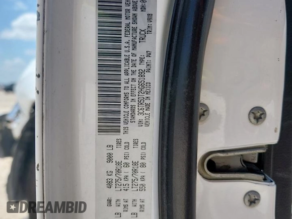 2017 Ram 2500 SLT z VIN 3C6TR5DT2HG651892, wystawiony jako Copart lot #61003895 z przebiegiem 211 057 mil mil oraz Szkoda całkowita • Salvage title. Historia ofert i sprzedaży dostępna na DreamBid. Obrazek 12.