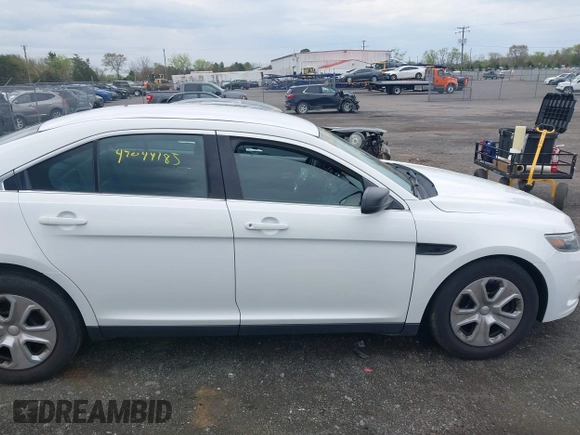 2016 Ford Police Interceptor с VIN 1FAHP2MK0GG116974, выставлен на аукционе IAAI как лот 42044185 с пробегом 161 699 миль миль и . История ставок и продаж доступна на DreamBid. Изображение 13.