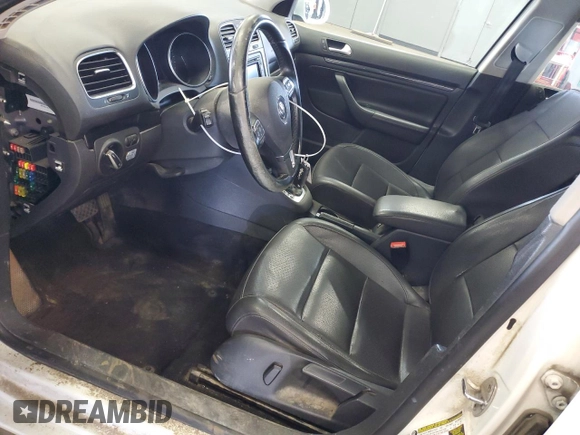 2014 Volkswagen Jetta TDI w/Sunroof & Nav with VIN 3VWPL7AJ3EM611339, listed as a Copart auction lot 54204965 with 142,231 mi miles and Clean title. Bid and sale history available at DreamBid. Image 7.