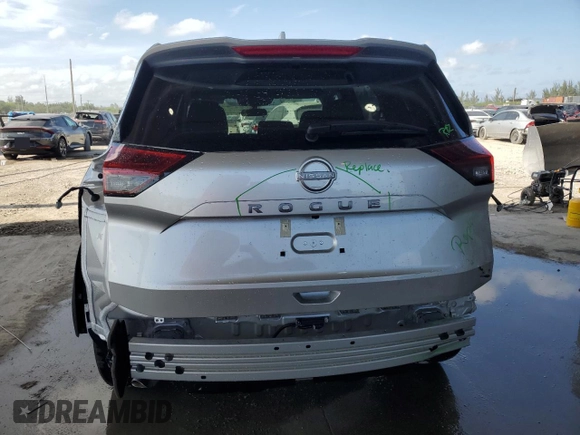 2025 Nissan Rogue SV with VIN 5N1BT3BA3SC826958, listed as a Copart auction lot 54581915 with 1,204 mi miles and Clean Title. Bid and sale history available at DreamBid. Image 6.